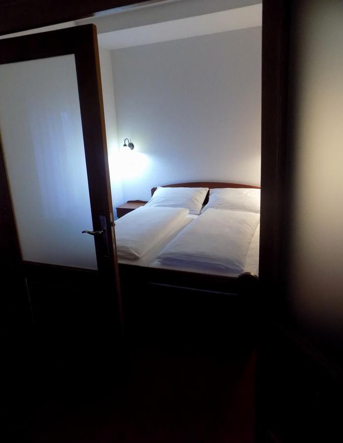 Hotel Knez คูเปรส ภายนอก รูปภาพ