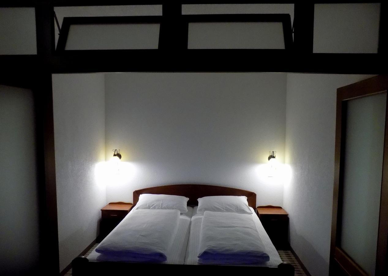 Hotel Knez คูเปรส ภายนอก รูปภาพ