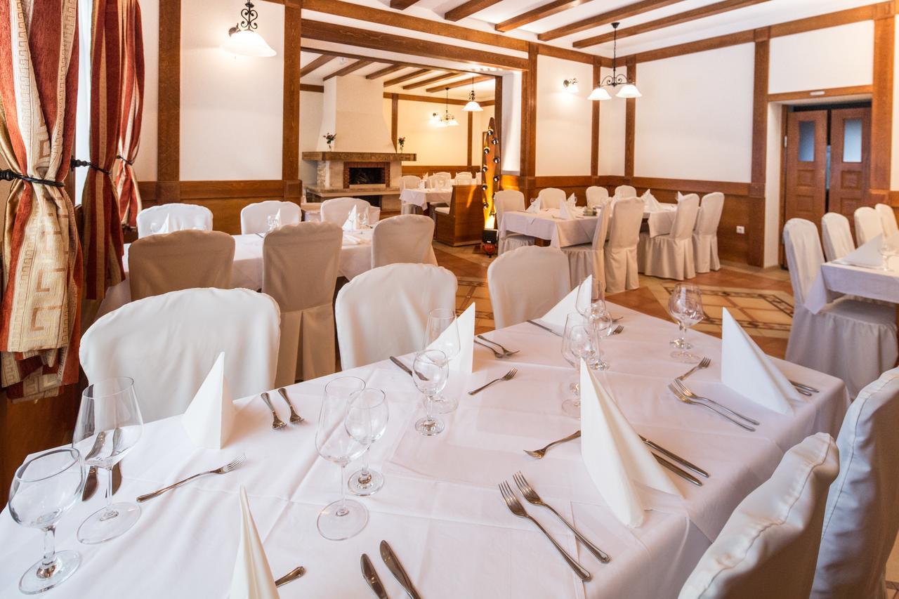 Hotel Knez คูเปรส ภายนอก รูปภาพ